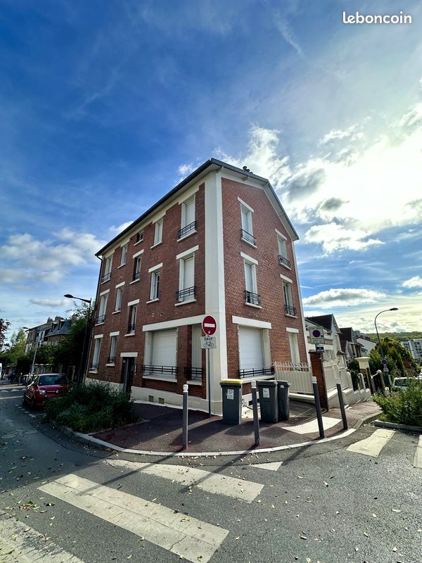 Appartement 2 pièces 33 m² · à Chaville · 32,6 m² · 990 €/mois