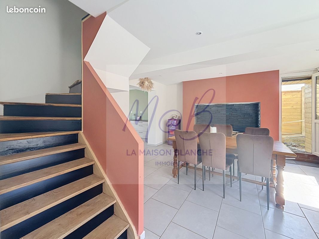 Maison 5 pièces 121 m² · à Sorrus · 121 m² · 200 000 €