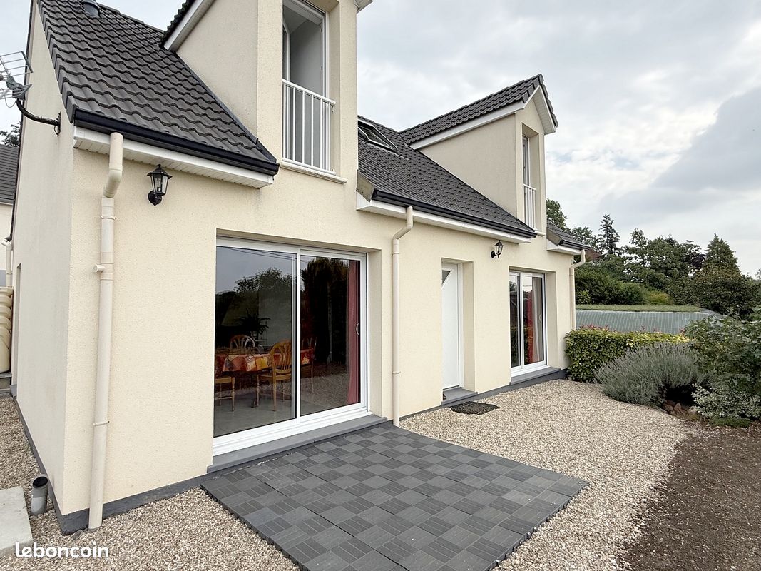 Maison 4 pièces 90 m² · à Oissel · 90 m² · 255 000 €