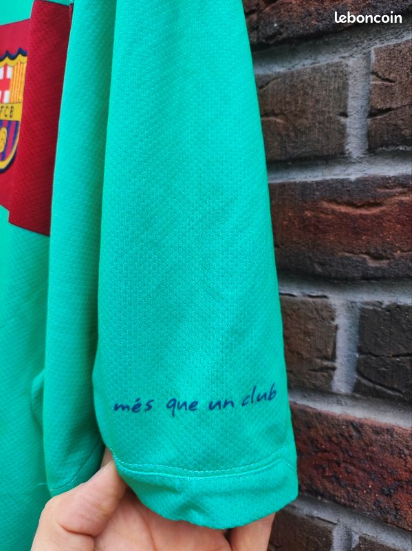 Maillots De Foot Vintage / Rétro - The Football Market - Maillot FC Barcelone Vintage Domicile Annees 2000 Nike Maillots De Foot Retro The Football Market 272