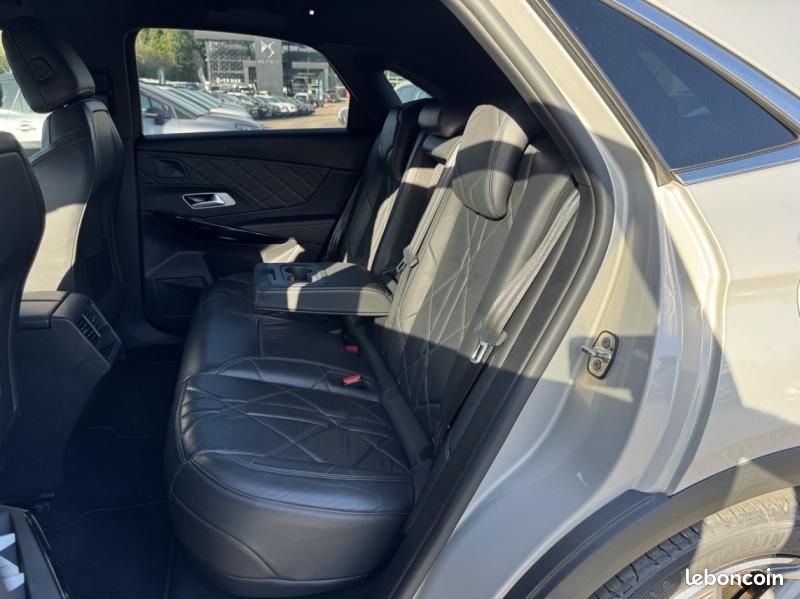 Ds DS 7 Crossback E-TENSE 4x4 300 Rivoli (image 16)