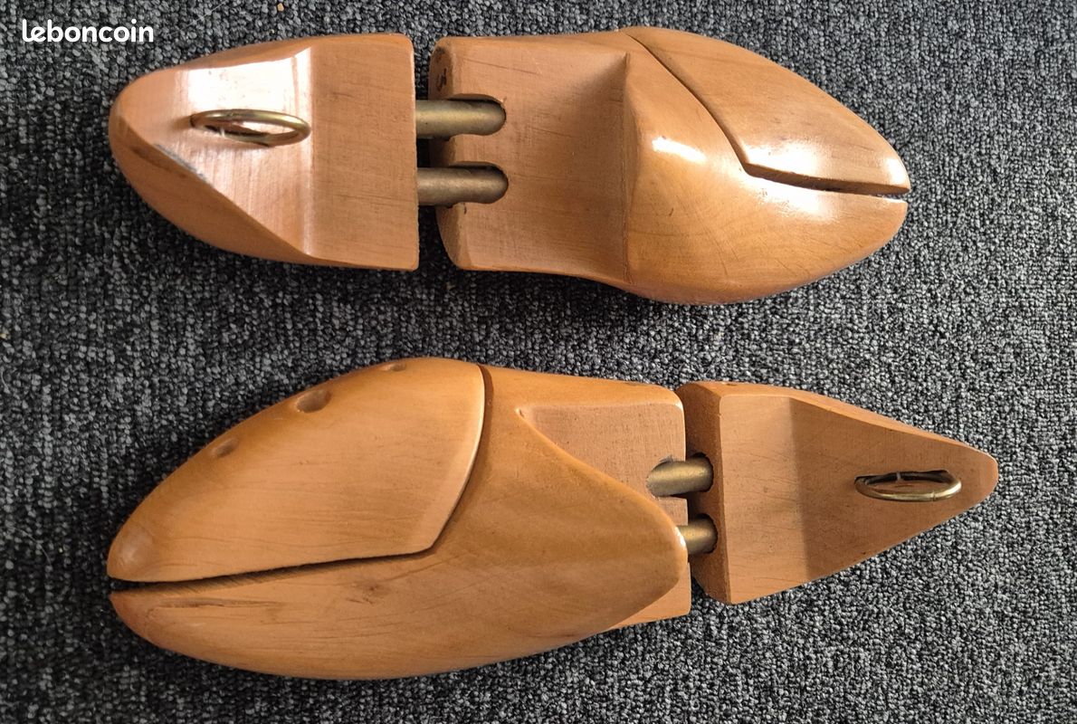 XTUDOU 2 Pièces Embauchoirs En Bois Avec Ressort Acier - Embauchoirs Chaussures Homme Et Femme Tailles 42-46, Maintien Parfait