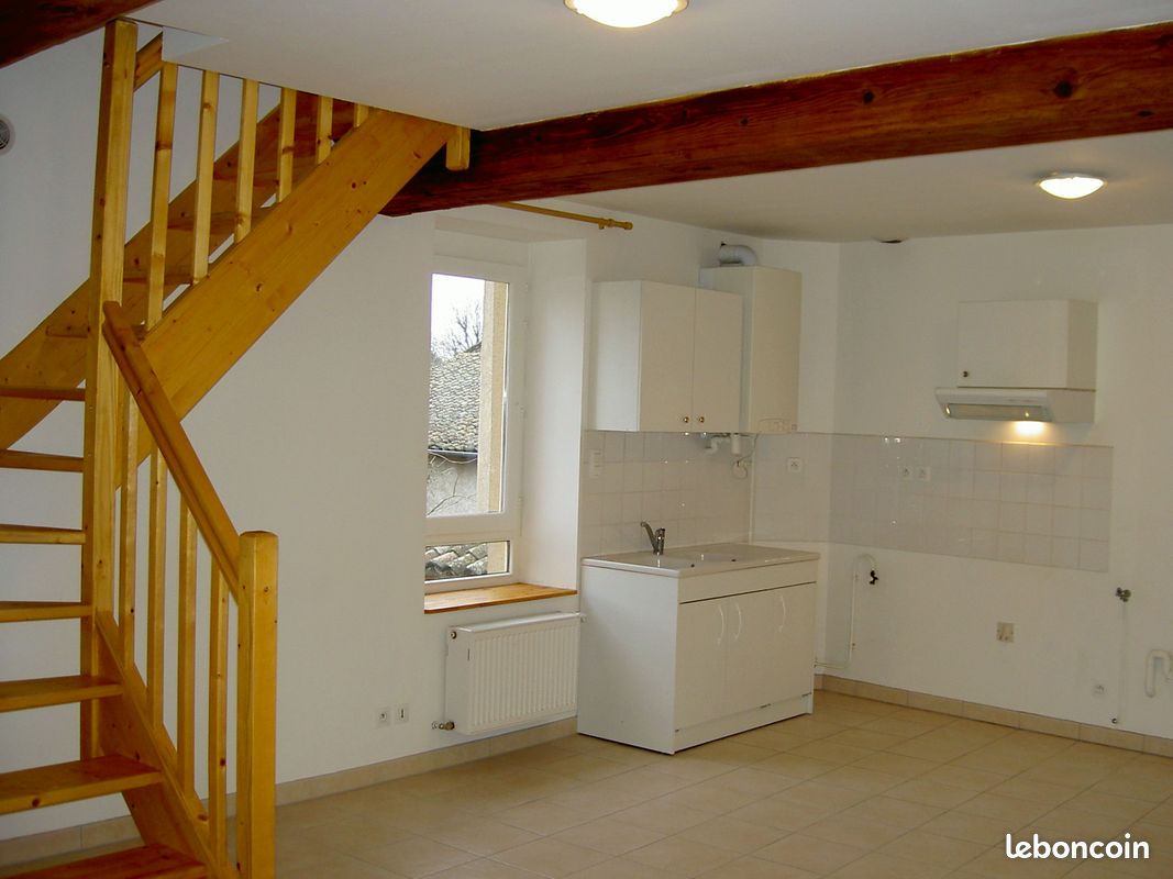 Appartement 3 pièces 60 m² · à Romanèche-Thorins · 60 m² · 585 €/mois