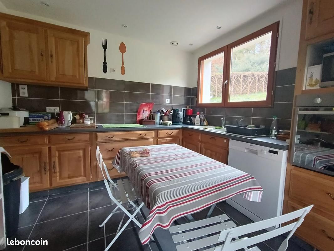 Maison 235 m² Nanteuil En Vallee - Nanteuil-en-Vallée 16700 (image principale 13)