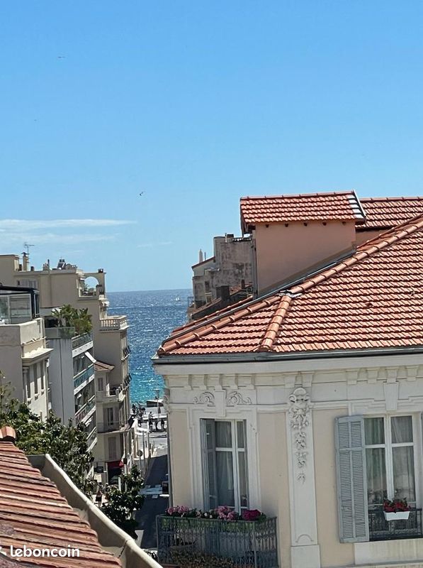 2 pièces 44 m² en plein centre Cannes à 2 mn à pied de la mer et du palais des festival (image 2)