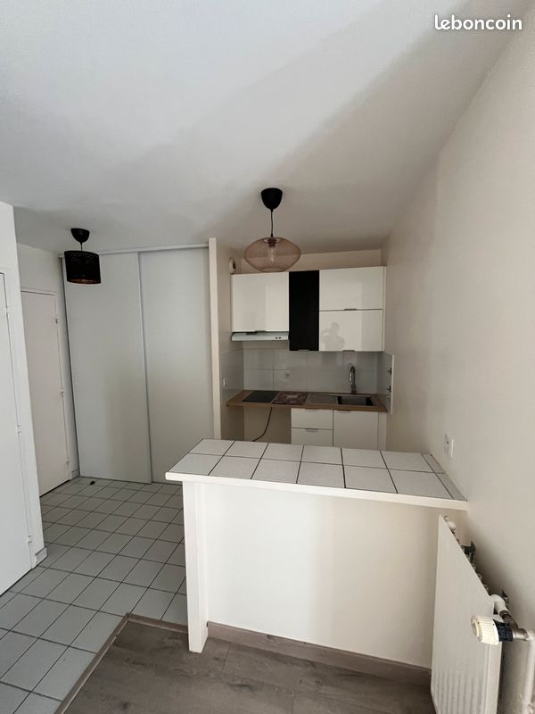 Appartement F2 34,2 m² -proximité Gare RER (image 3)