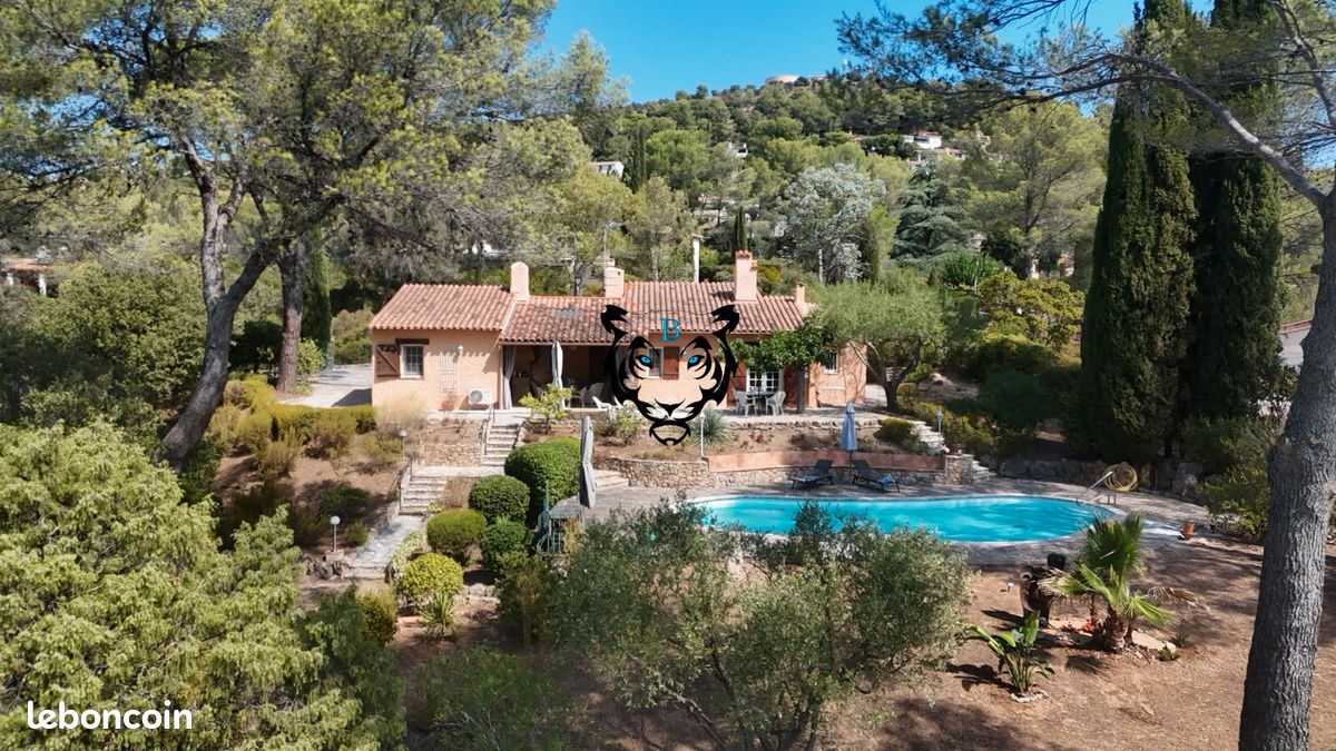 Maison 4 pièces 88 m² · à Roquebrune-sur-Argens · 88 m² · 599 000 €