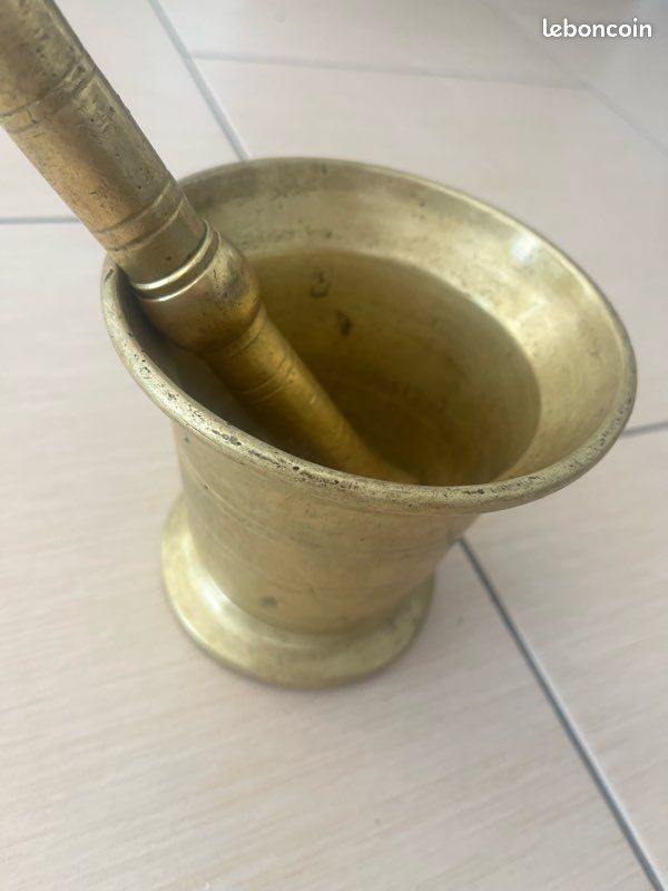 Pilon et mortier doré - Collection