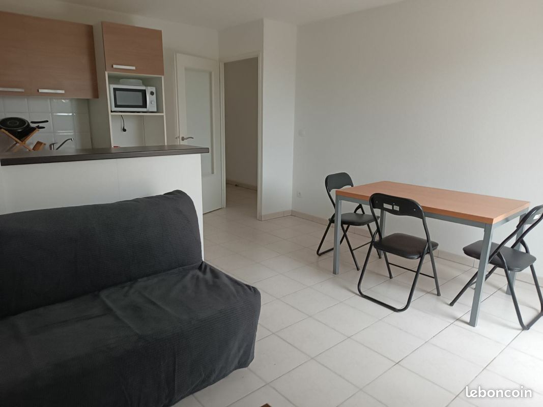 Appartement 1 pièce 32 m² · à Saint-André-de-Cubzac · 32 m² · 550 €/mois
