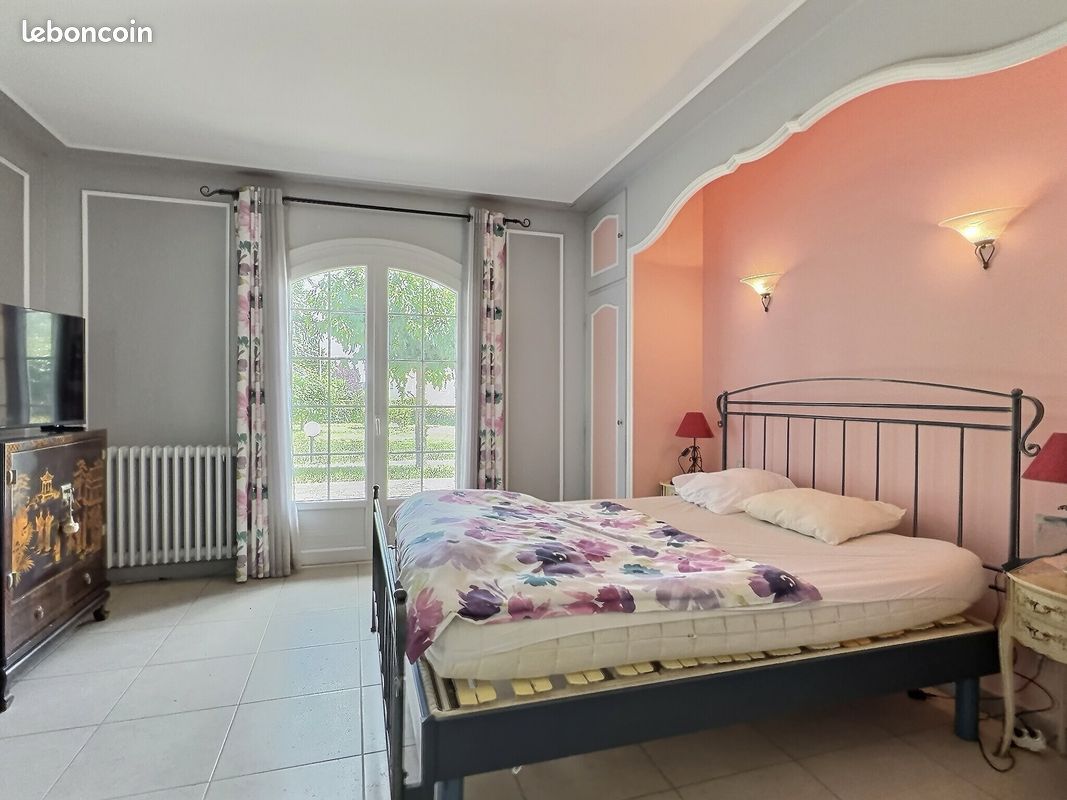 Propriété 5 pièces 175 m² (image 7)