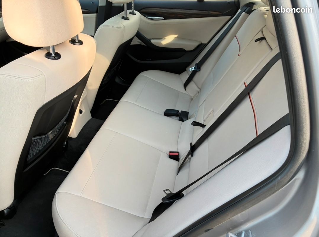 BMW X1 116D PACK LUXE 168000 Kms ANNEE 2012 Prix 8900 Euros LIVRAISON POSSIBLE (image 5)