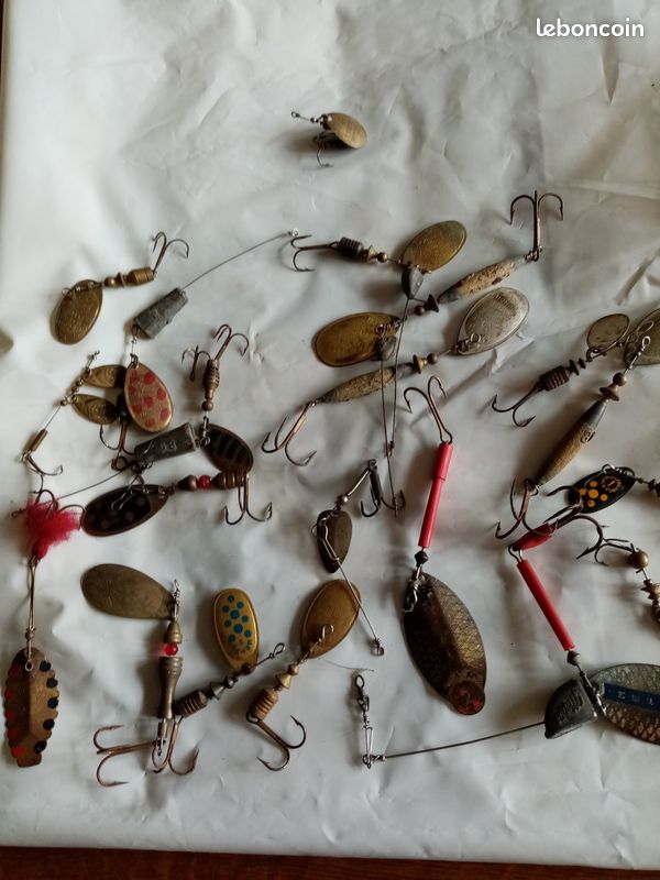 Lot de leurres anciens de pêche - Sport & Plein air