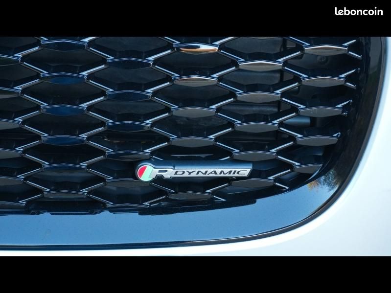 Jaguar E-Pace P200 FlexFuel MHEV 200ch R-Dynamic HSE (image 7)