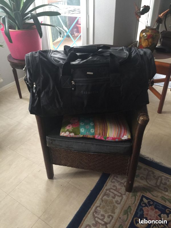 Sac de voyage (image 1)