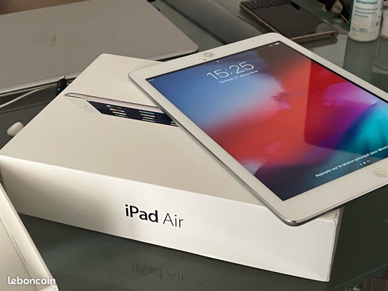 Ipad Air A1474 - Mostra que esta carregando mas não carrega - OS3674 - Tablet, Ipad