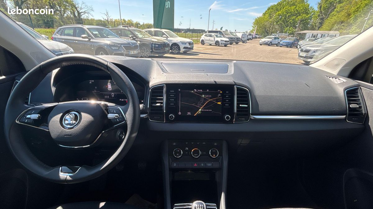 SKODA KAROQ 1.0 TSI 110 ch Ambition (image 4)