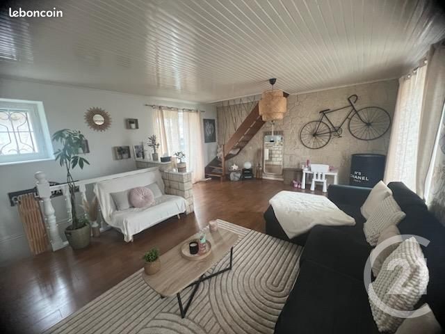 Maison 5 pièces 116 m² · à Mareau-aux-Prés · 116 m² · 193 000 €