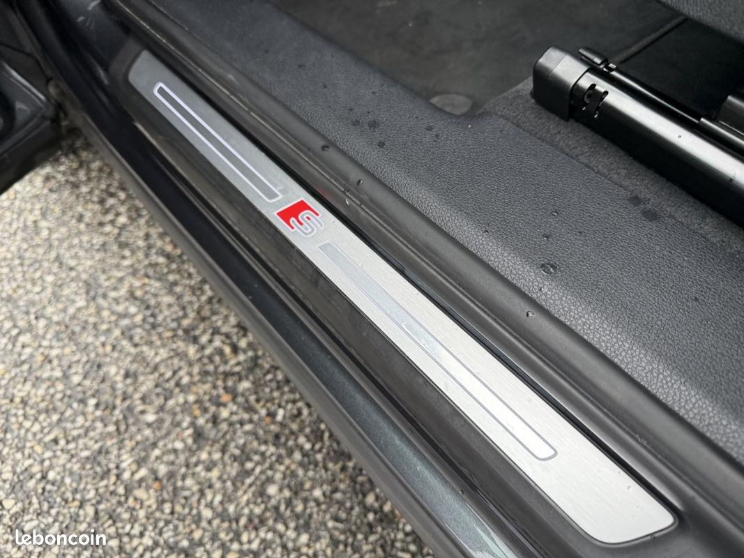 AUDI Q3 45 TFSIe 245 ch S tronic 6 S line (image 38)