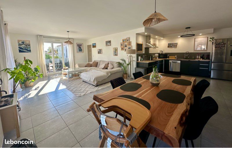 Appartement 5 pièces 115 m² · à Tournon-sur-Rhône · 115 m² · 270 000 €