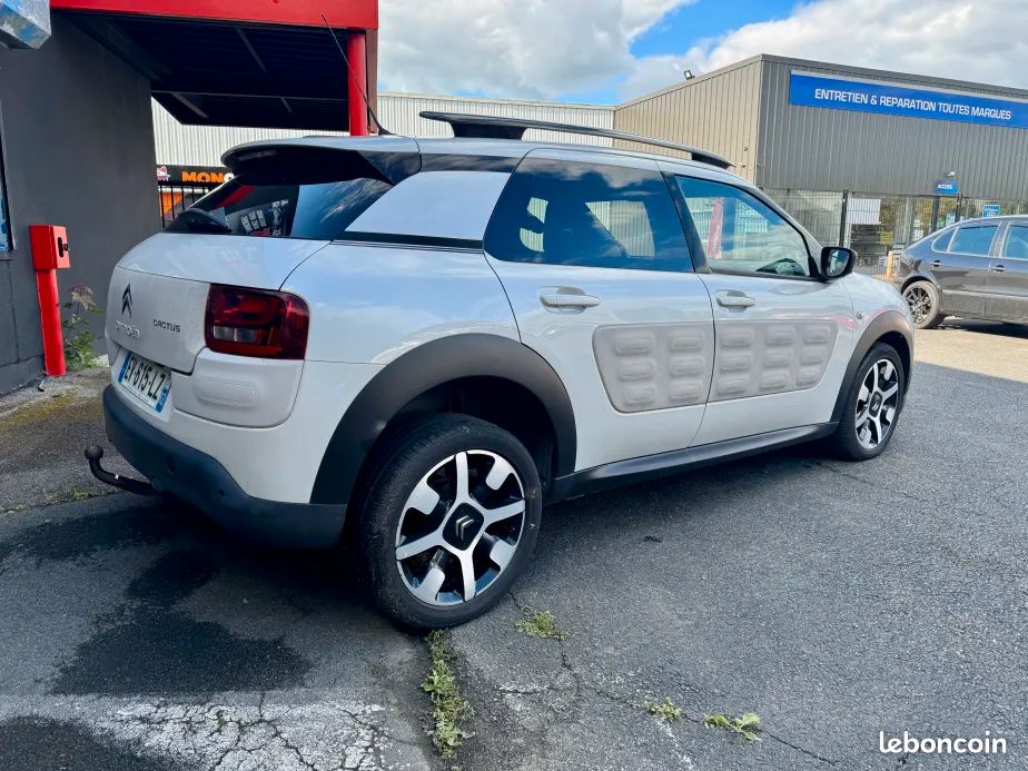 CITROEN C4 CACTUS 1.6L BLUEHDI 100 CH FEEL LIMITED EDITION 12/2016 110200KMS DISTRIB NEUVE 10990e GARANTIE 6 MOIS TOTALE POSSIBILITĂ EXTENTION DE GARANTIE / REPRISE POSSIBLE (image 3)