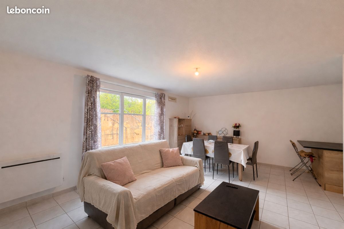 Appartement 3 pièces 68 m² · à Bourg-en-Bresse · 68 m² · 960 €