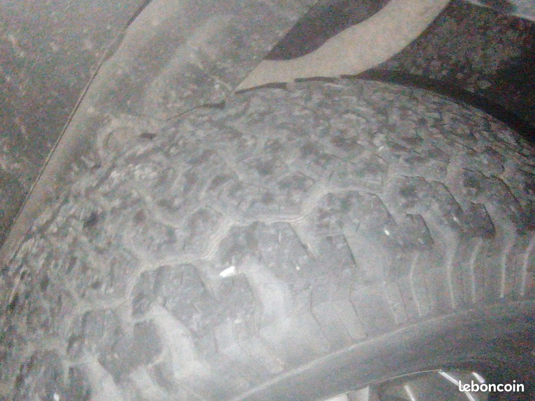 4 roues 4x4 31*10,5*15 (image 3)