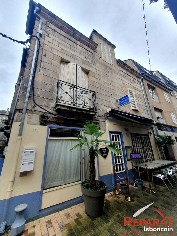 Immeuble 270 m² · à Brive-la-Gaillarde · 270 m² · 180 000 €