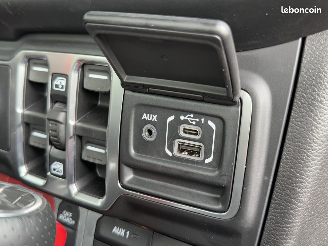 JEEP GLADIATOR Crew cab MOJAVE V6 3.6L Pentastar VVT (image 24)