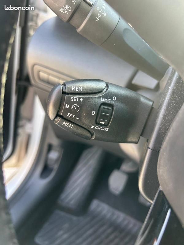 Citroën C3 Aircross BlueHDi 110 S&S BVM6 Feel Pack (image 23)