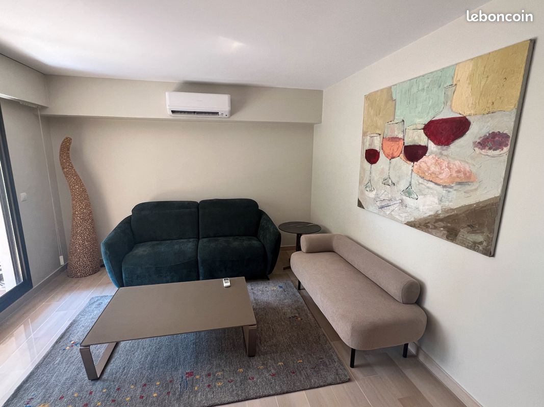 Appartement 2 pièces 65 m² · à Nice · 65 m² · 2 000 €