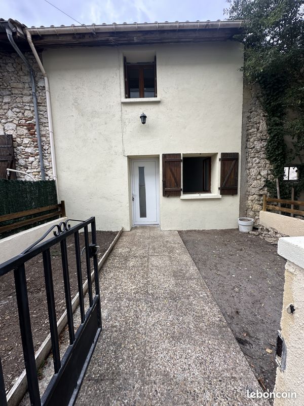Maison 3 pièces 45 m² · à Casteljaloux · 45 m² · 568 €/mois