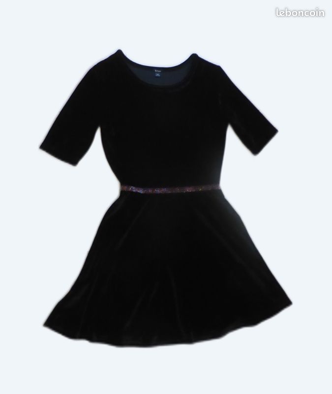 Petite robe noire en velours kiabi 12ans Vêtements