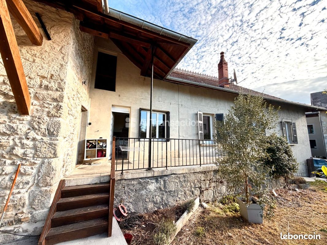 Maison 6 pièces 103 m² · à Culoz-Béon · 103 m² · 296 800 €
