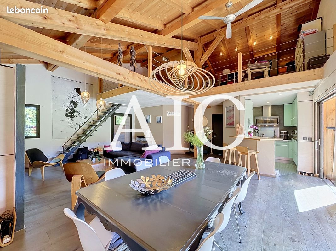 Maison 7 pièces 257 m² · à Combloux · 257 m² · 1 790 000 €