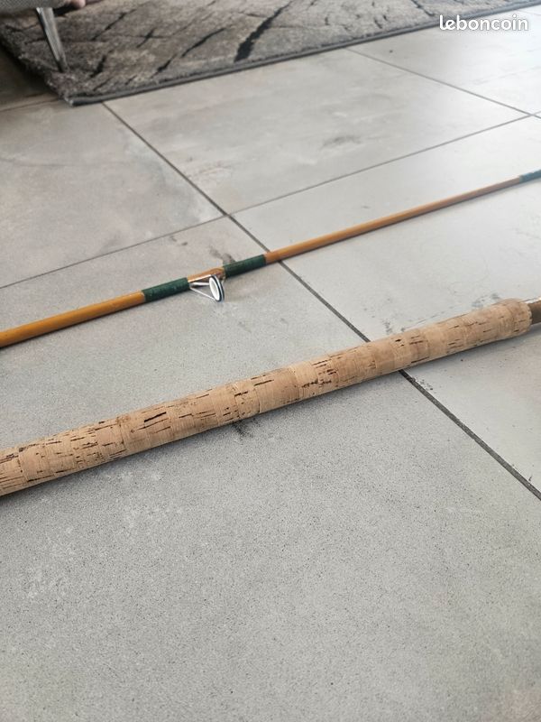 Canne à pêche antique - Canada