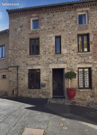 Vente | Maison ancienne | 4p | 2ch | 90 m² | Sauvagnat-Sainte-Marthe | Balcon