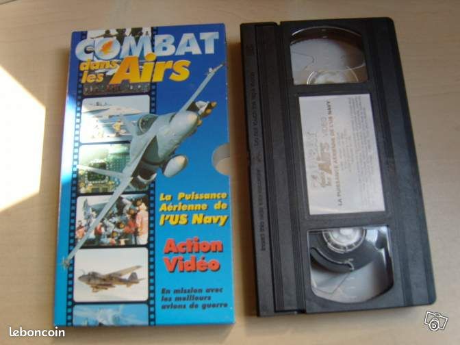 Cassette vhs / combat dans les airs (image 1)