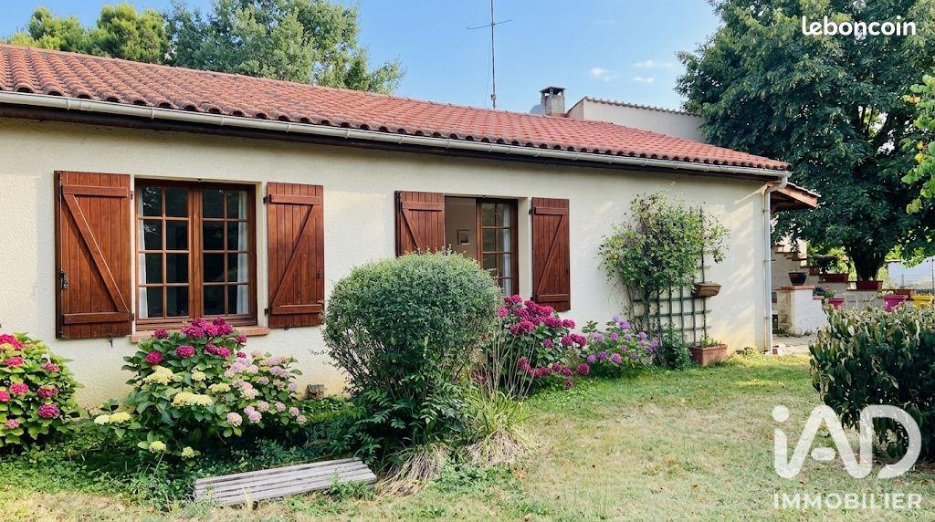 Maison 5 pièces 134 m² · à Saint-Pierre-de-Clairac · 134 m² · 239 000 €