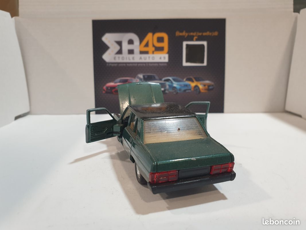 Peugeot 604 (Jet-Car de Norev) white