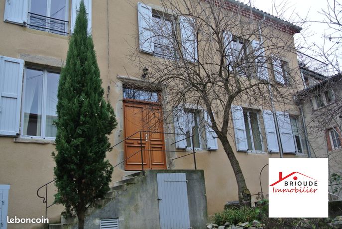 Maison 6 pièces 216 m²