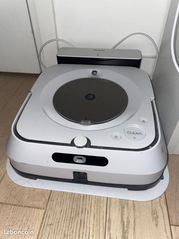 Robot laveur iRobot braava jet M6 (image 1)