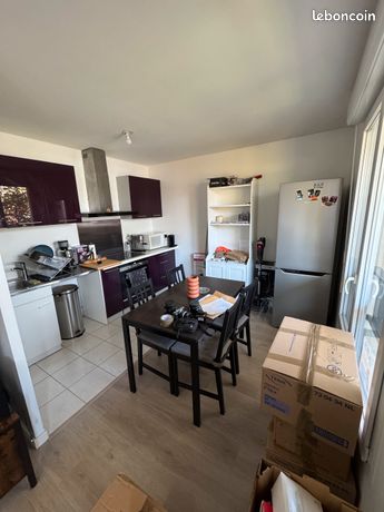 F2m mennecy jardinet et 2 places de parking
