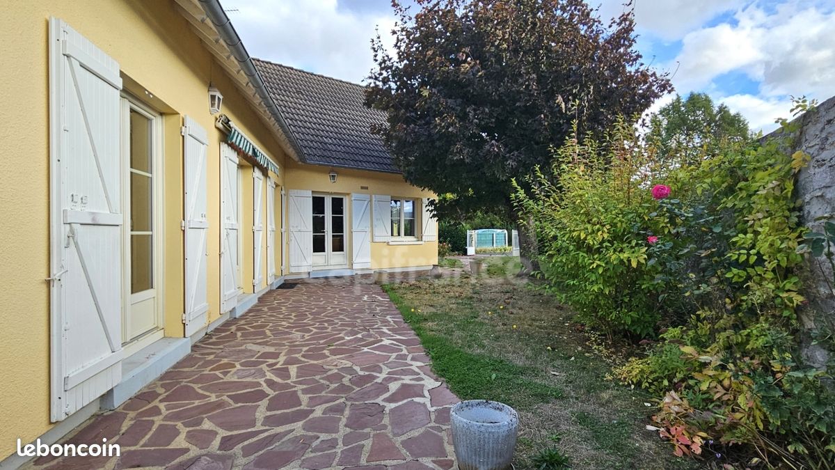Maison 5 pièces 164 m² · à Étampes · 164 m² · 348 000 €