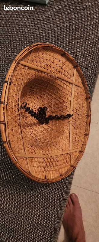 Chapeau en osier fait à la guyane (image 3)