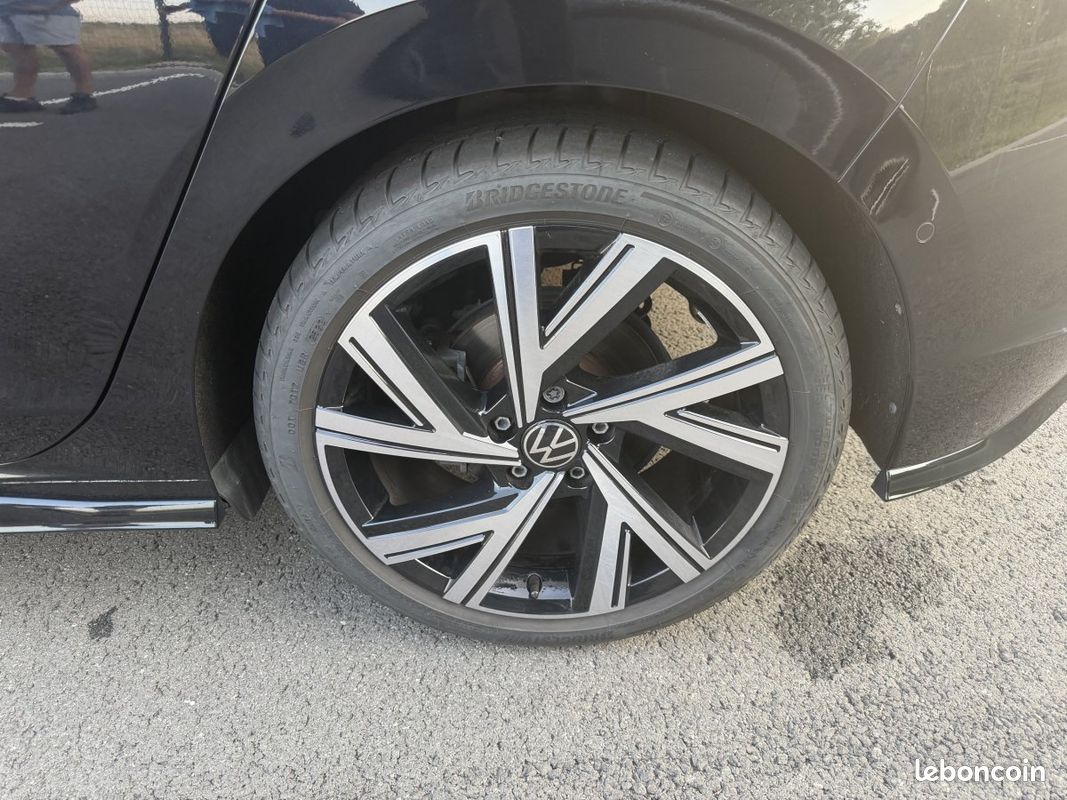 Volkswagen golf 2.0 TDI SCR 150 DSG7 R-LINE (image 7)