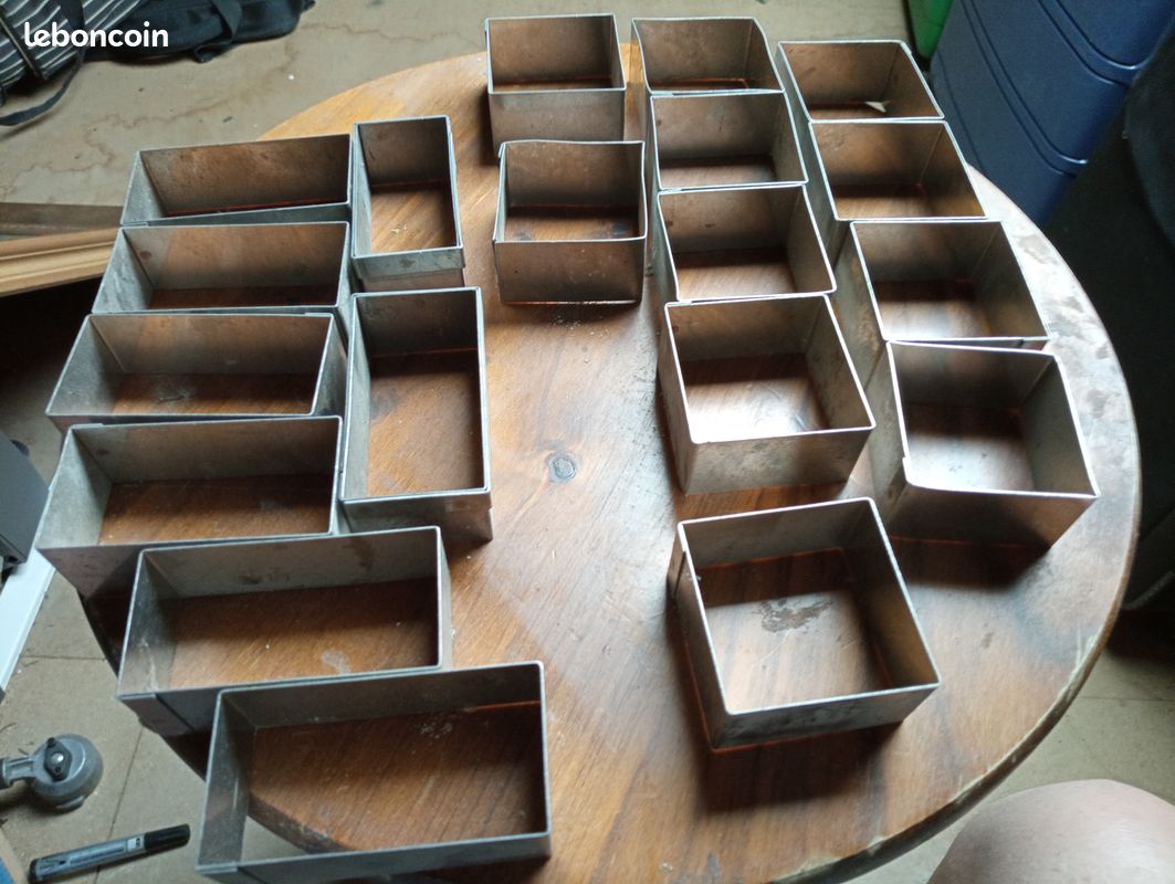 R) Moules ind en inox carrés et rectangles (image 1)