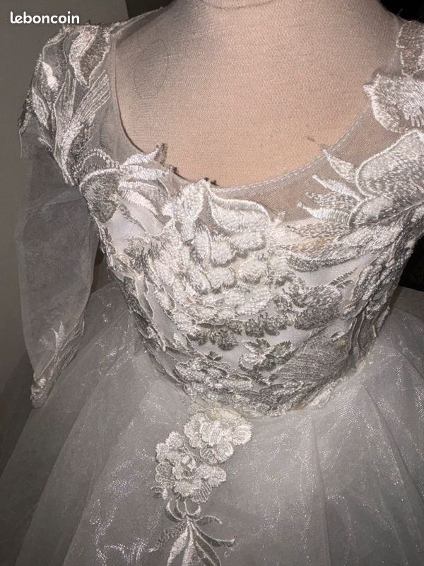 Robe de mariage petite fille (image 4)