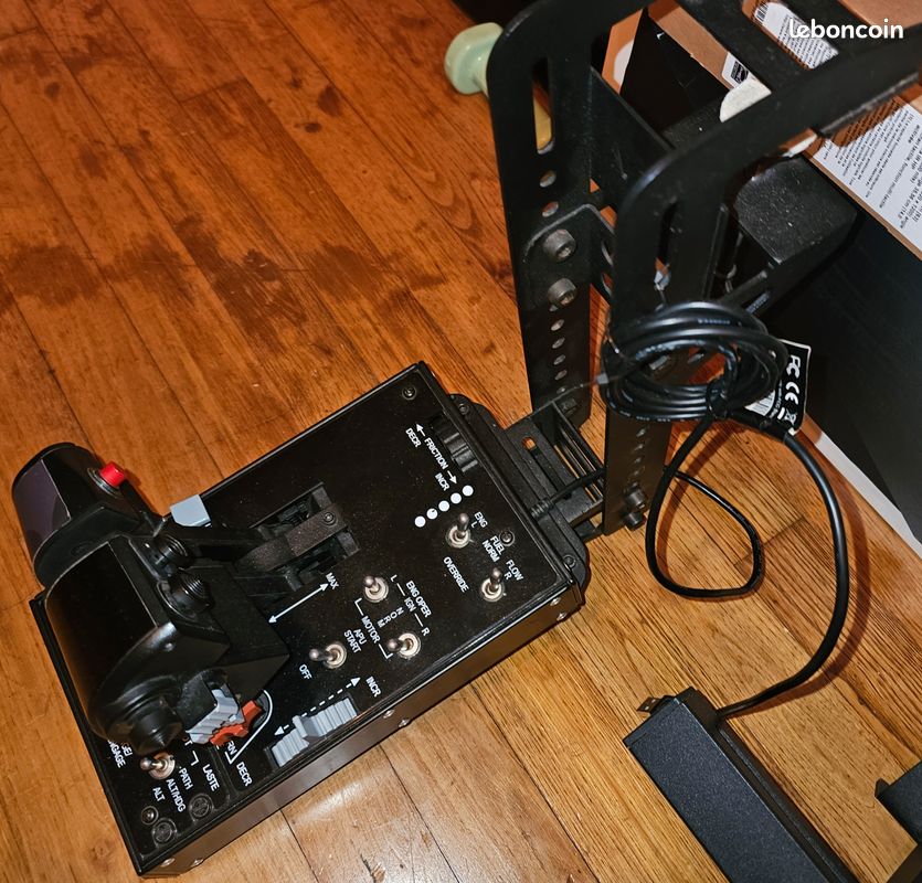 Thrustmaster warthog + support Virpil VPC (image 3)
