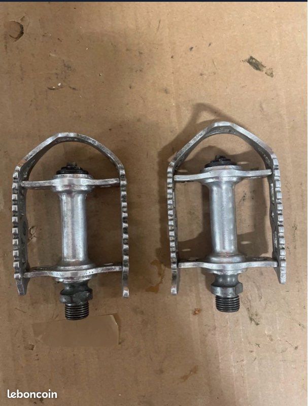Paire De Pédales Vélo Course LYOTARD 45 Ter - Aluminium Dural - Occasion