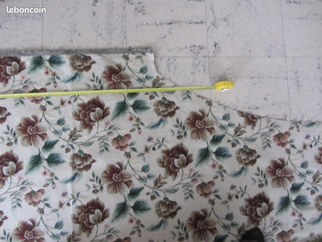 COUPON TISSU AMEUBLEMENT 2.80x2.94cm Loisirs créatifs